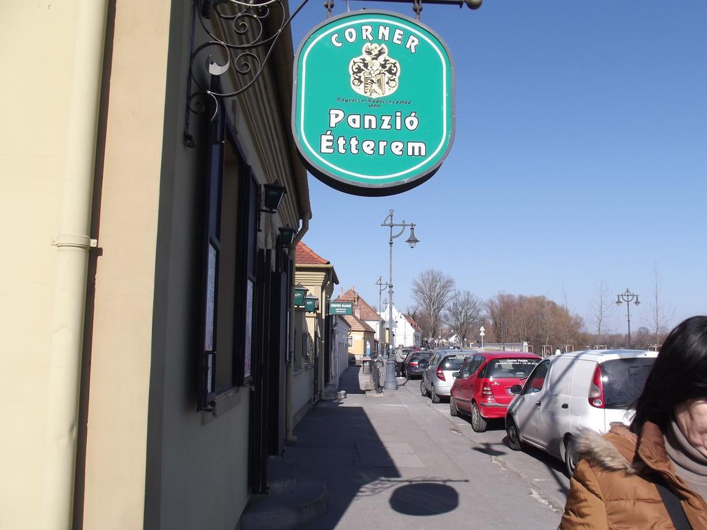 Corner Panzio Hotel Szentendre Buitenkant foto
